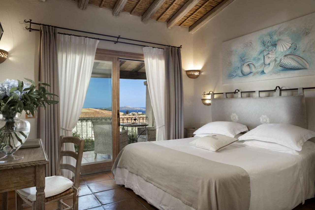 קניגיונה Hotel Li Finistreddi מראה חיצוני תמונה
