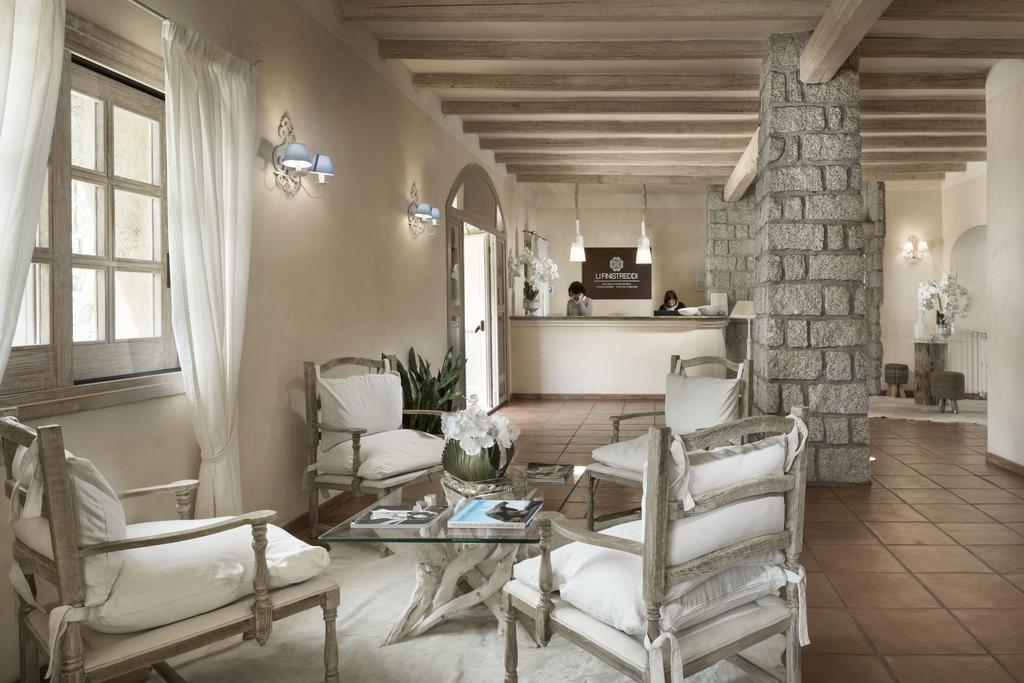 קניגיונה Hotel Li Finistreddi מראה חיצוני תמונה